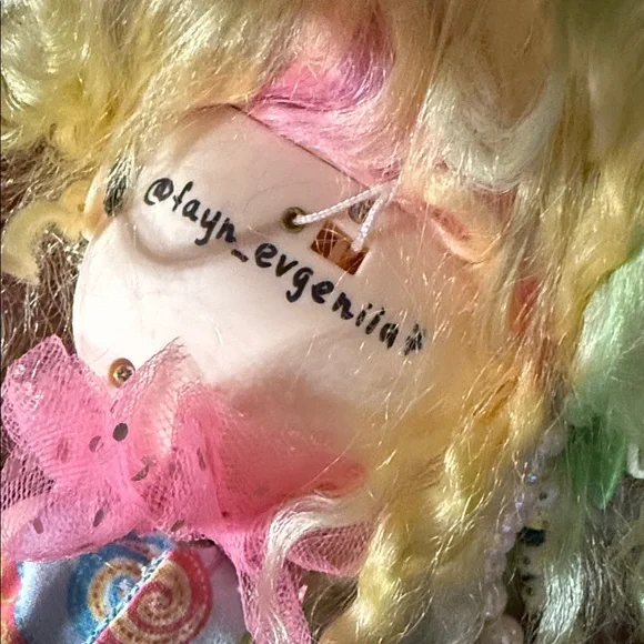 Custom Blythe Doll - Picture 8 of 12